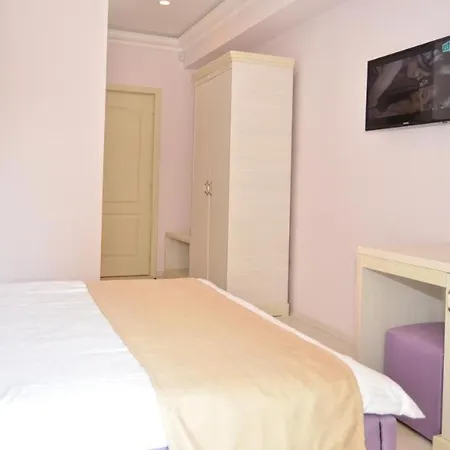 Mamaia מלון 3*